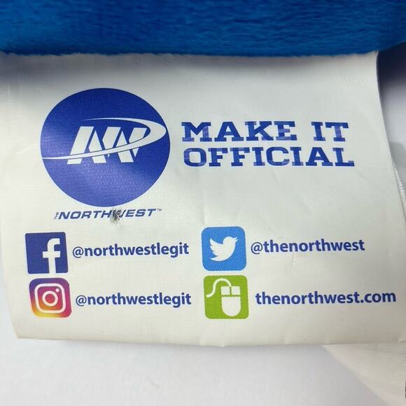 Northwest POKÉMON Pikachu Thumbs Up Plush/Pillow 15" - Picture 5 of 9